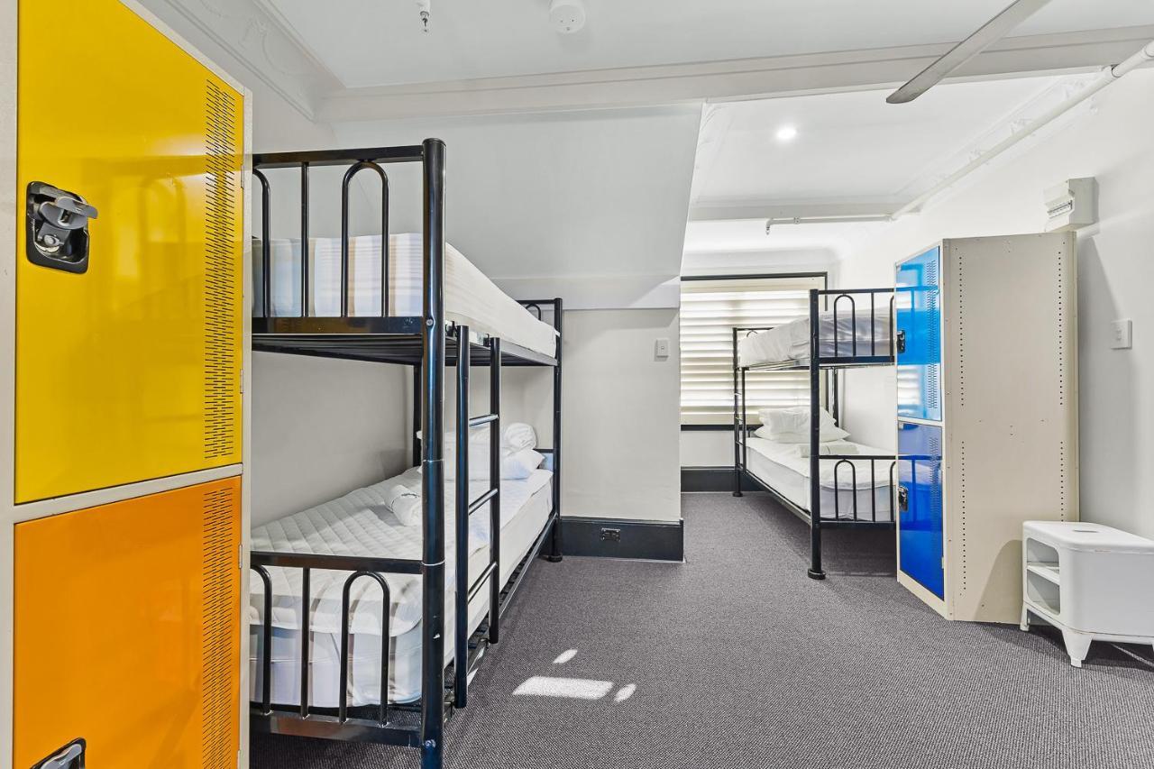 시드니 London Plane Backpackers 호스텔 외부 사진